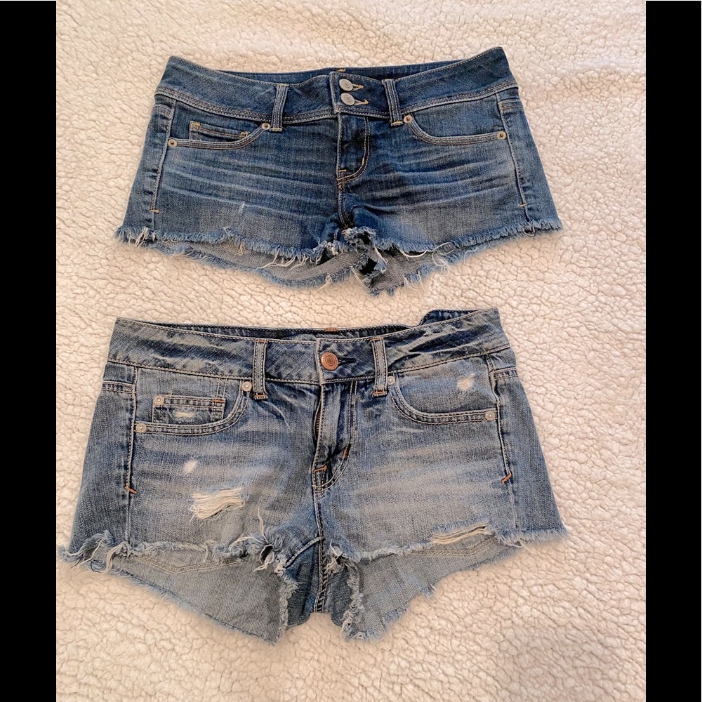 2 ✌️ Pairs of American Eagle Outfitters Shorts 🩳